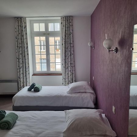 Le Conquerant - Chambres Meublees - Barfleur Esterno foto